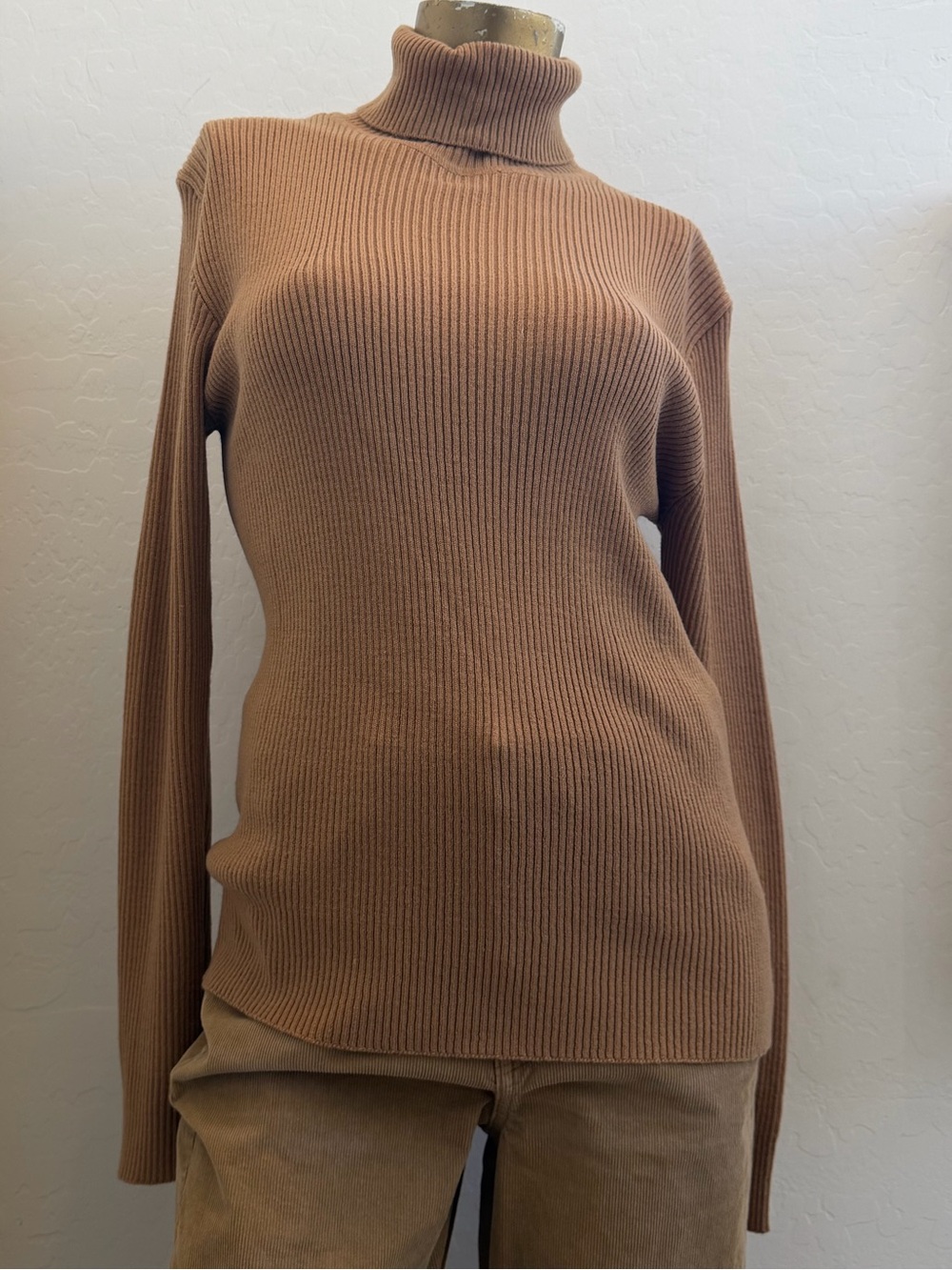 Vintage Golden Vee Brown Ribbed Turtleneck Sweater Made in Korea M